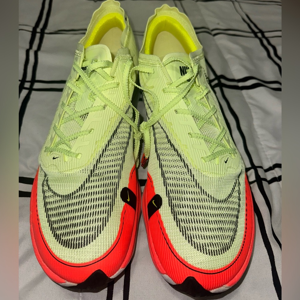 Nike ZoomX Vaporfly NEXT% 2
Barely Volt Hyper Orange CU4111-700 size 13